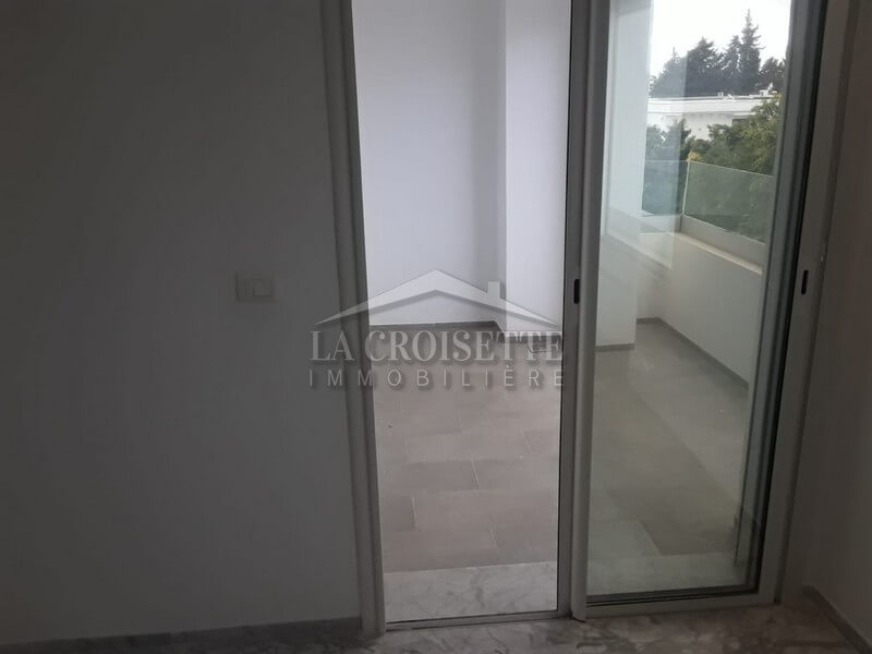 Appartement S+3 à La Soukra